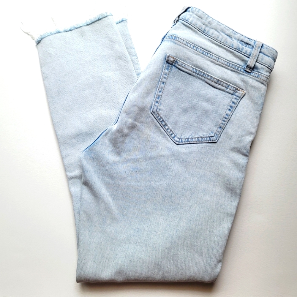 Vineyard Vines Womens' High Rise Straight Crop Light Bleu Jean, Size 29